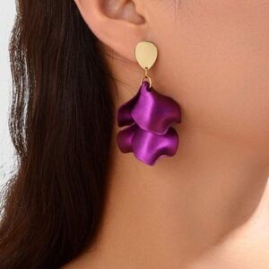 Elegant Purple Floral Drop Earrings